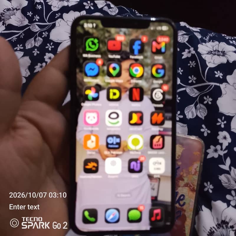 Apple iPhone 11 Pro Max 1