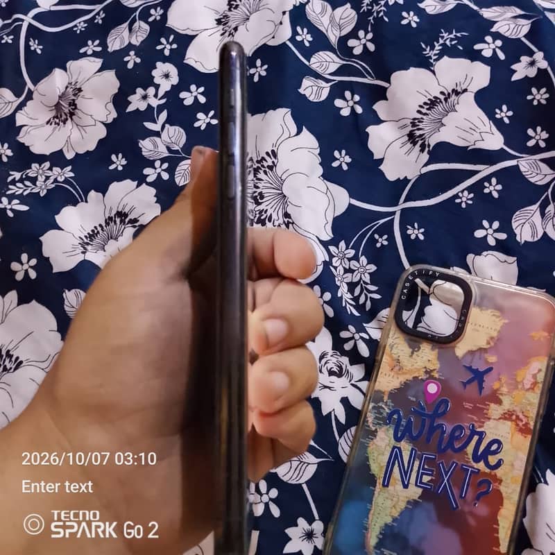 Apple iPhone 11 Pro Max 2