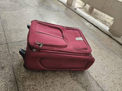luggage bag medium just like a new