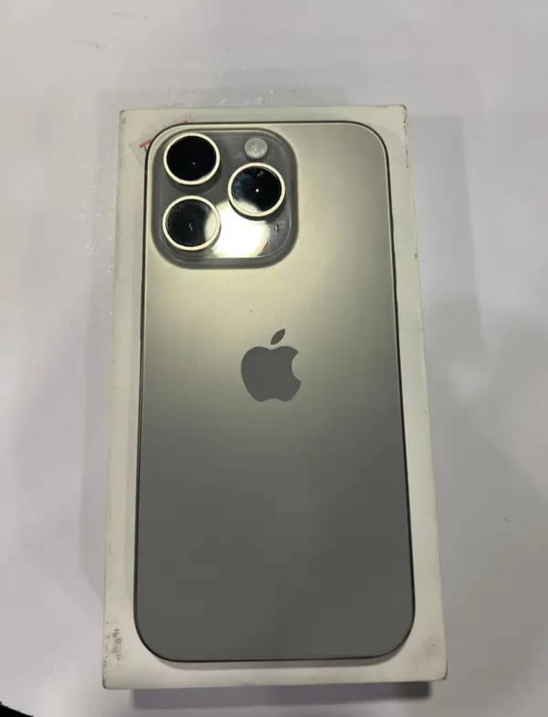 Apple iPhone 15 Pro 0
