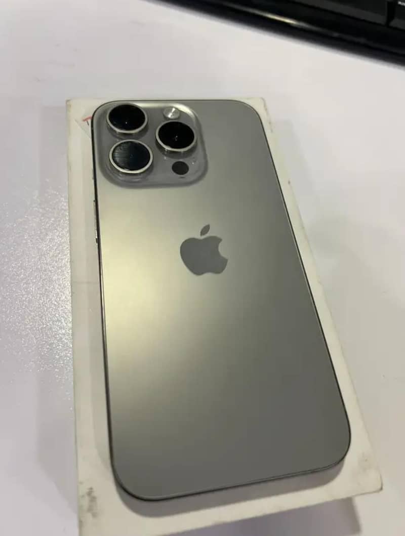 Apple iPhone 15 Pro 1
