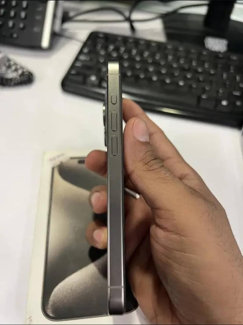 Apple iPhone 15 Pro 5