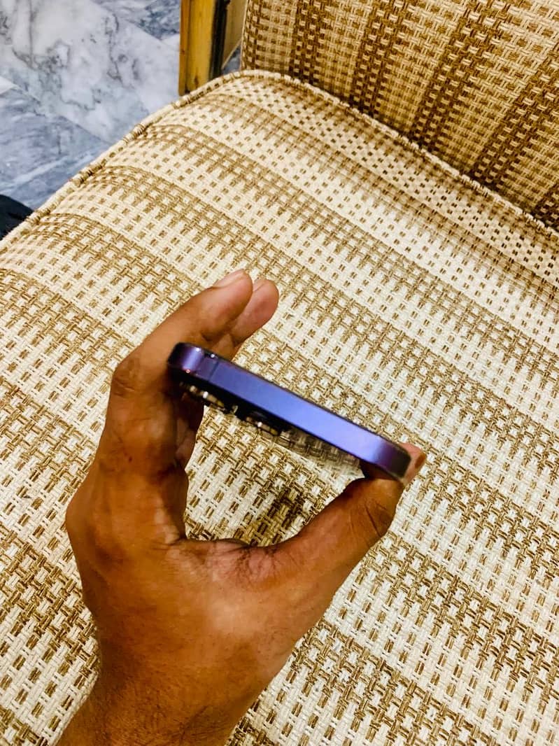 Apple iPhone 14 Pro Max 2