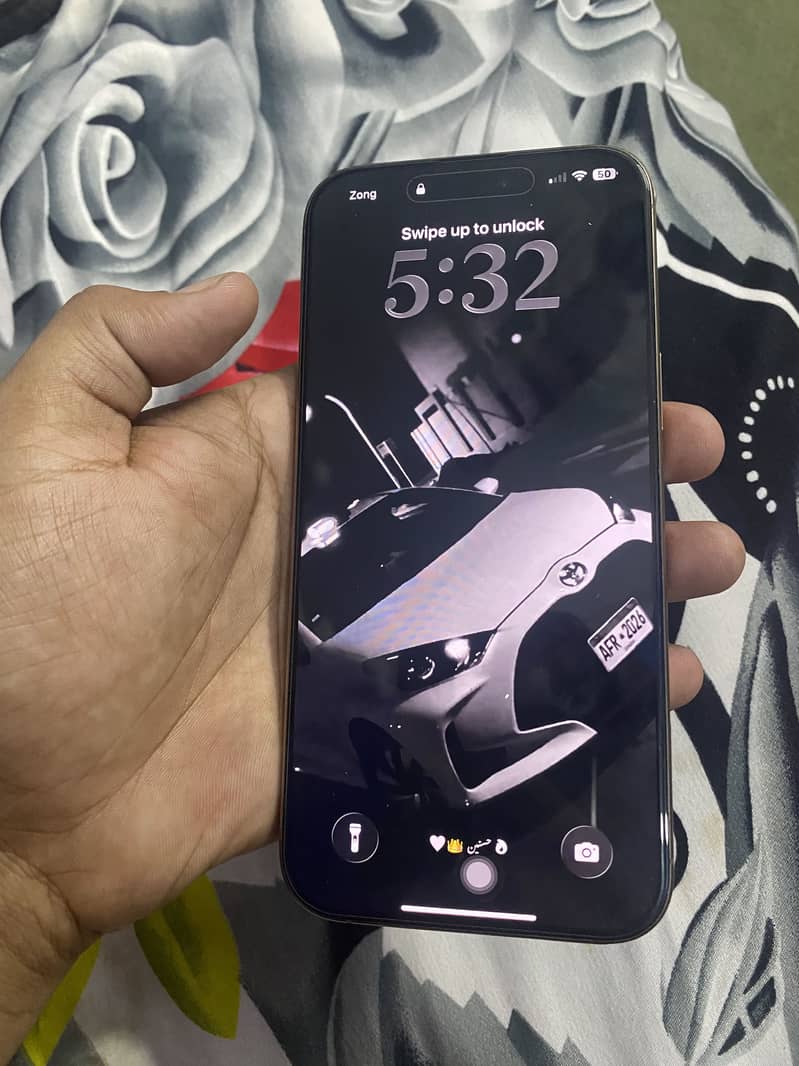 Apple iPhone 16 Pro Max 3
