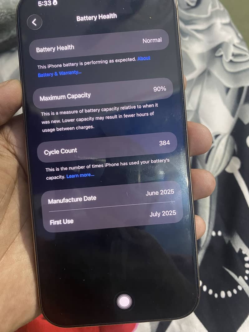 Apple iPhone 16 Pro Max 4