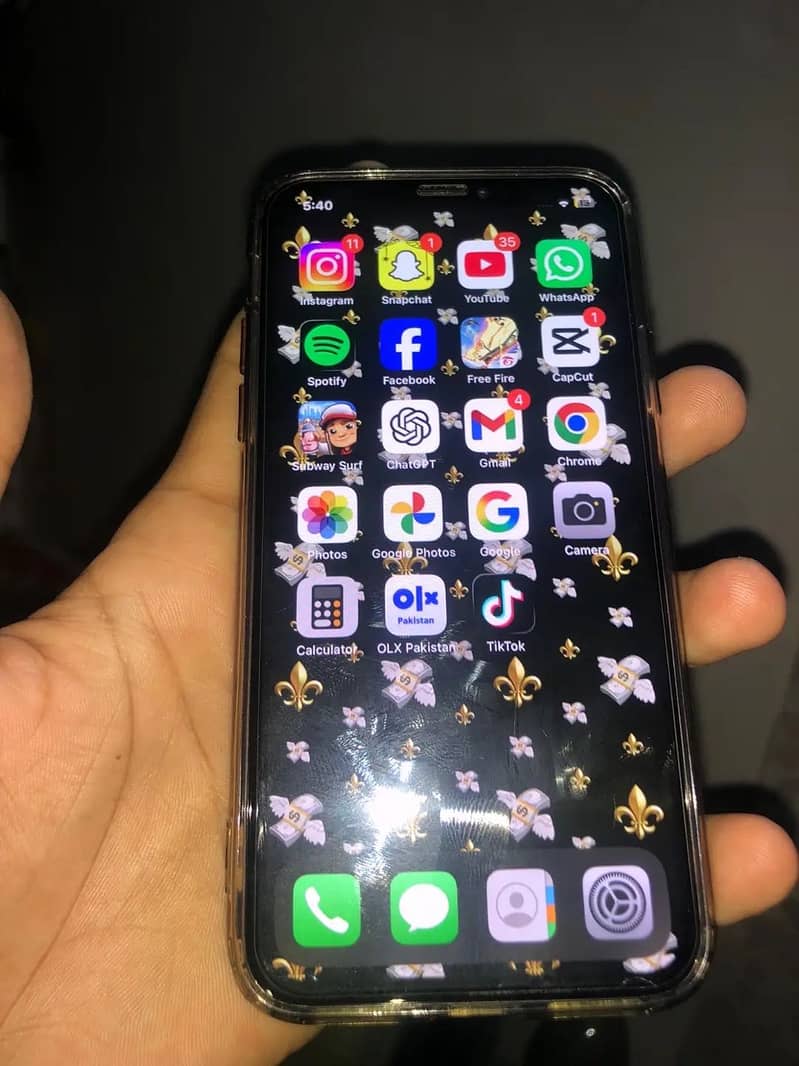 Apple iPhone X 5