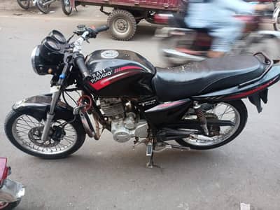 Ravi piaggio 125 cc model 2015 0/3/3/9/4/0/8/0/8/8/8