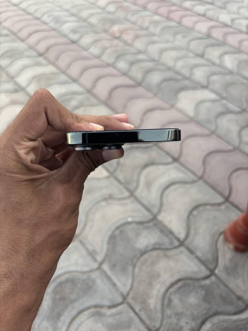 Apple iPhone 13 Pro Max 5