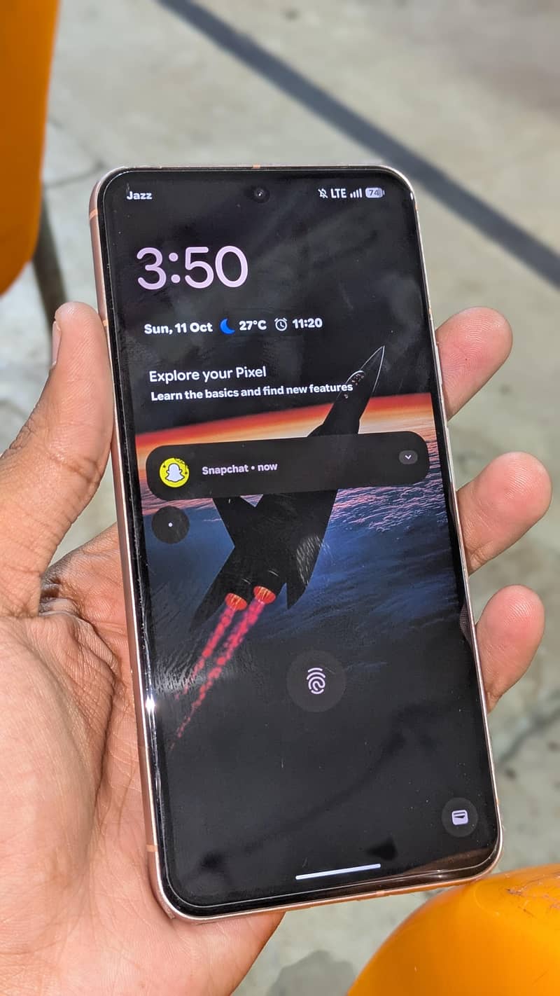 Google Pixel 8 4