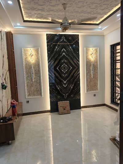 3 MARLA BRAND NEW FIRST ENTRY HOUSE AVAILABLE FOR SALE IN UNION GAREEN SOCIETY COLLEGE ROAD LAHORE