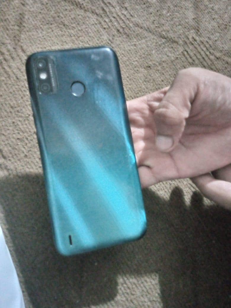 techno spark 6 go 1