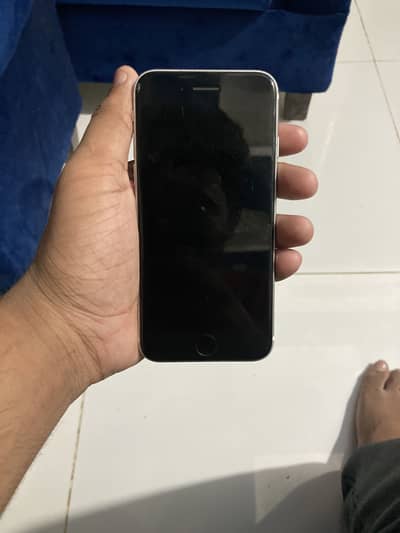Apple iPhone SE