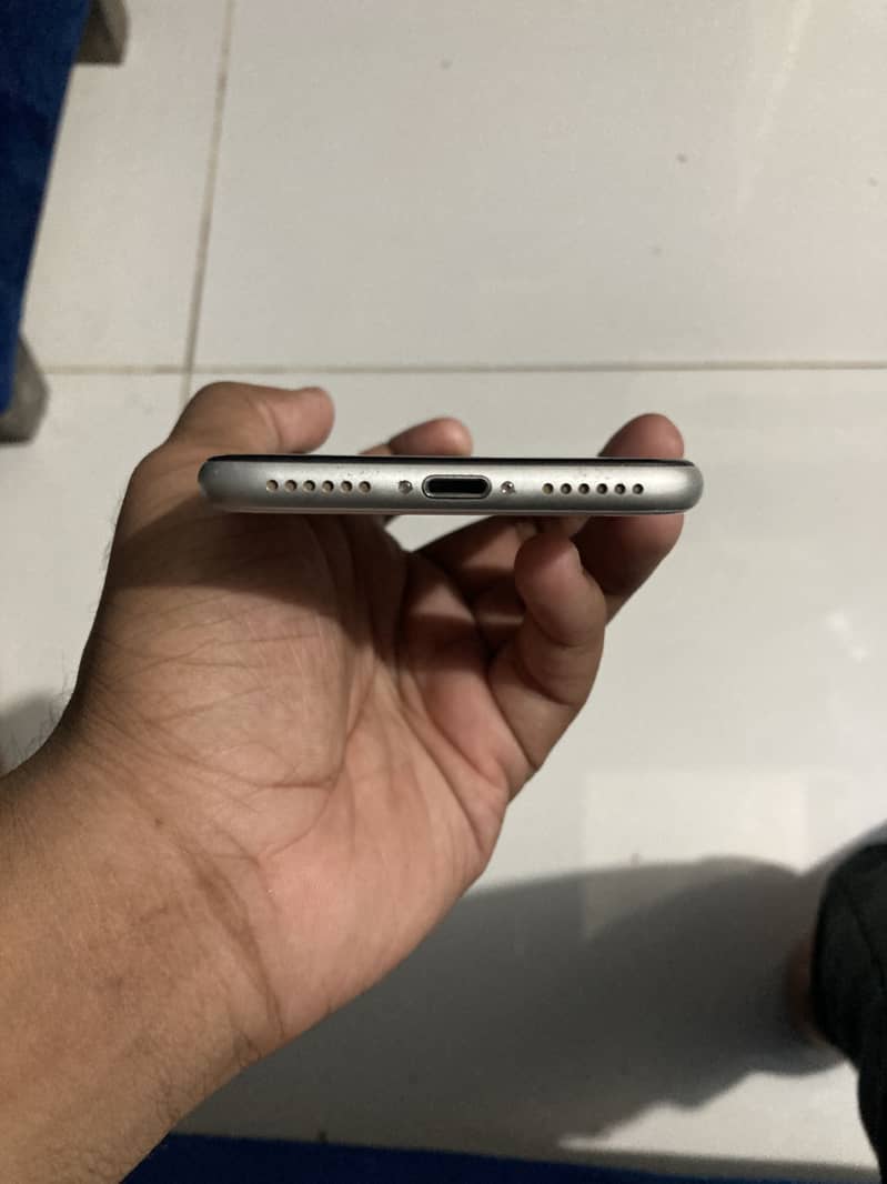 Apple iPhone SE 2