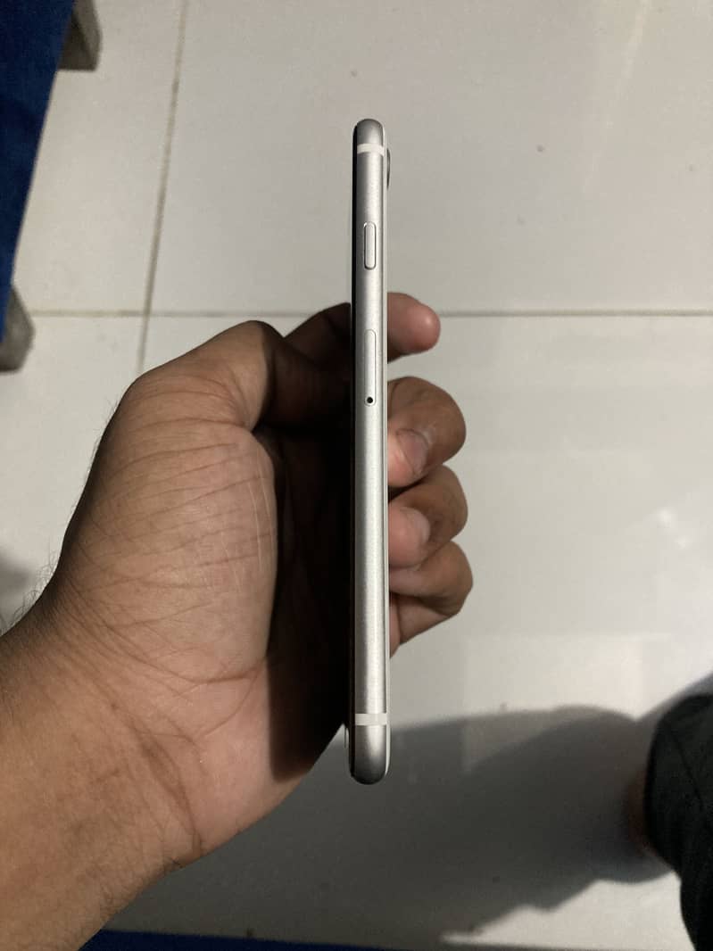 Apple iPhone SE 4