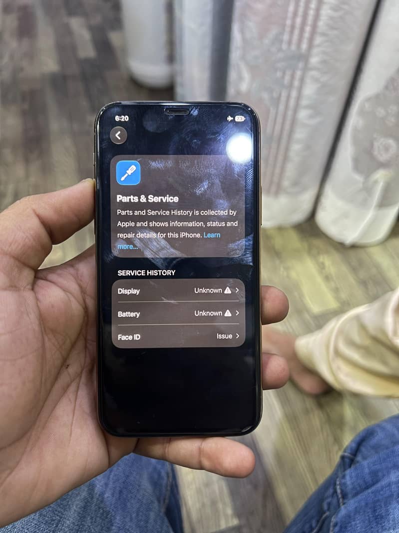 Apple iPhone 11 Pro 4