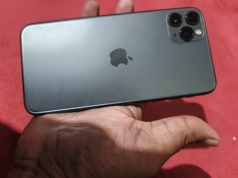 Apple iPhone 11 Pro Max 1
