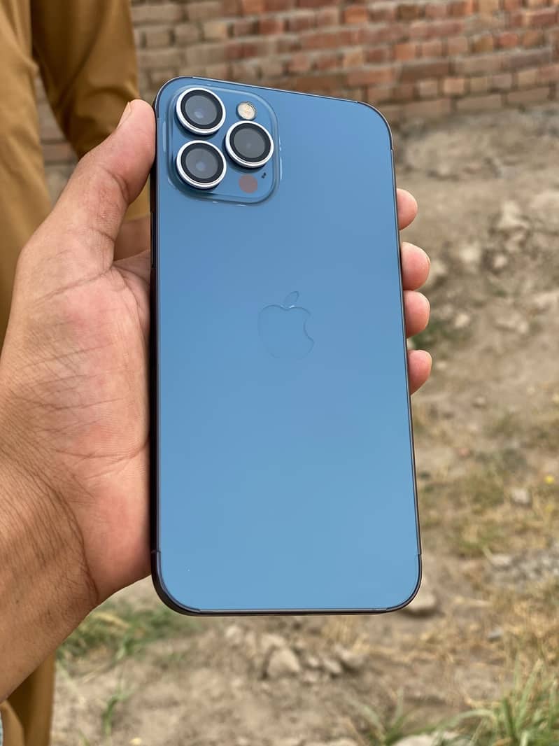 Apple iPhone 12 Pro Max 3