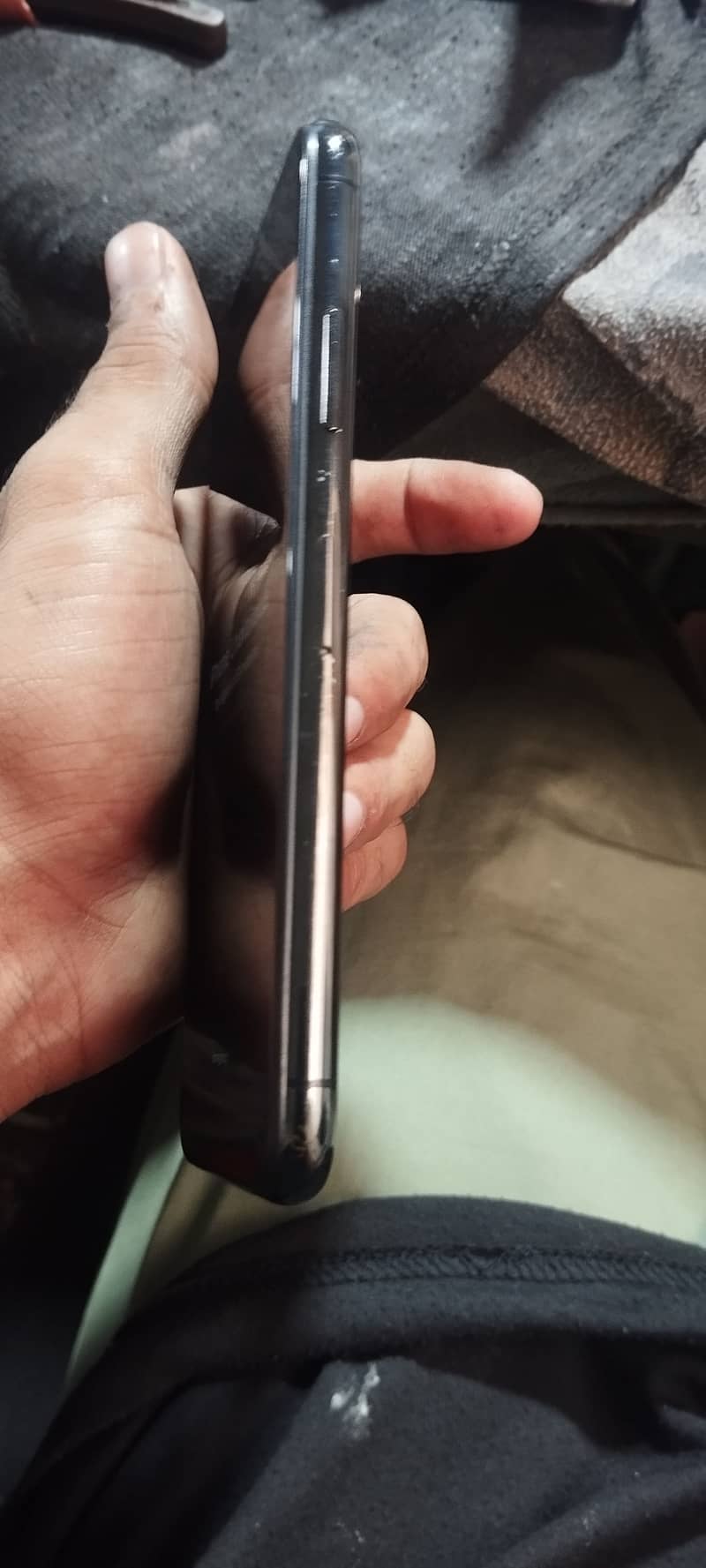 Apple iPhone X 4