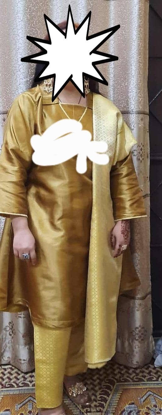 2 fancy dresses - Eastern - 1120326785