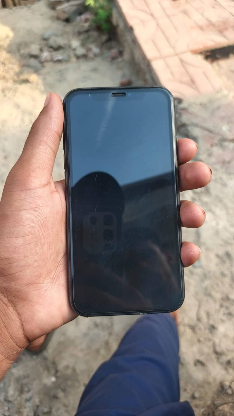 Iphone 11 4