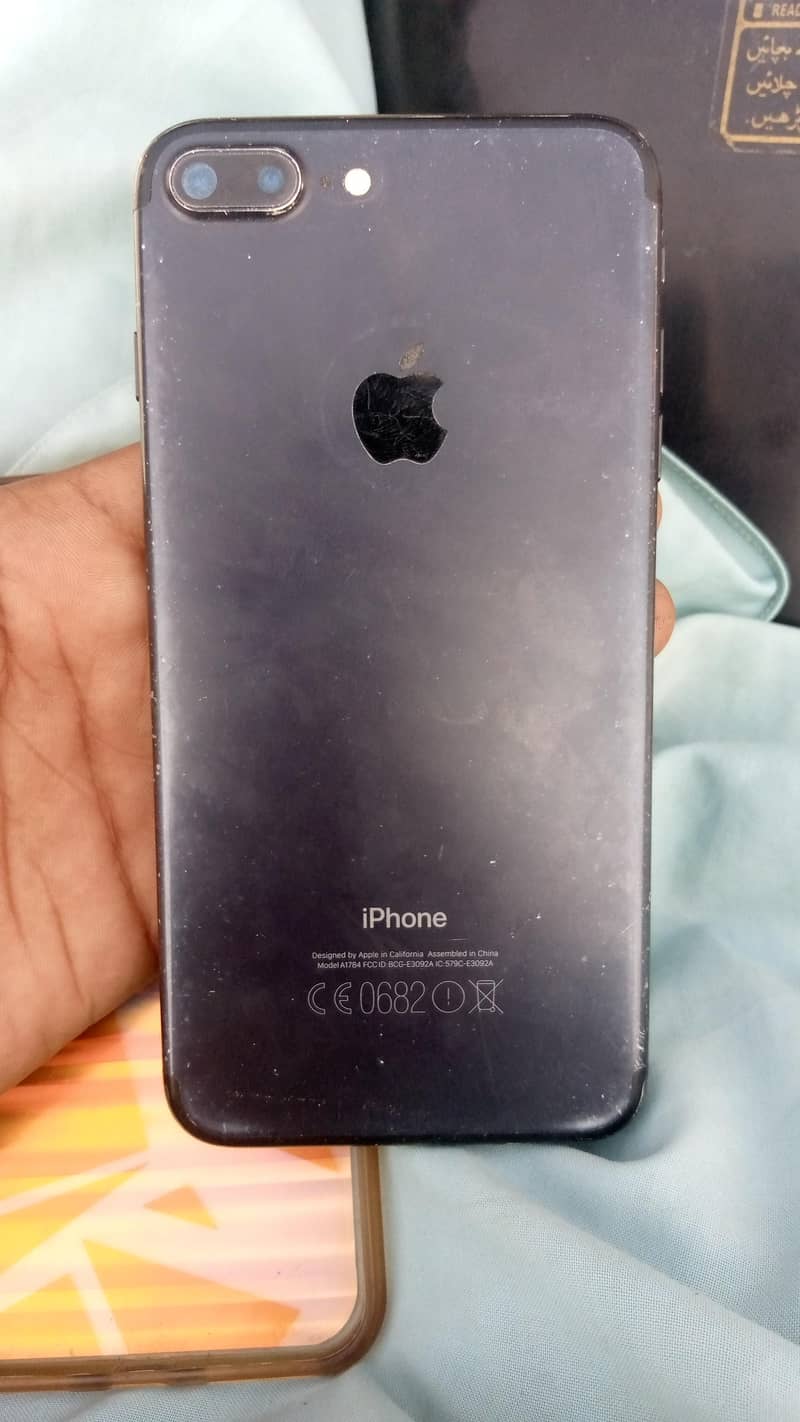Apple iPhone 7 Plus 0