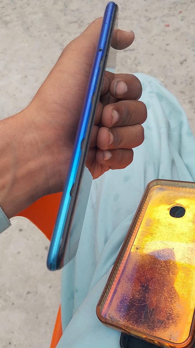 Tecno Spark 4 3