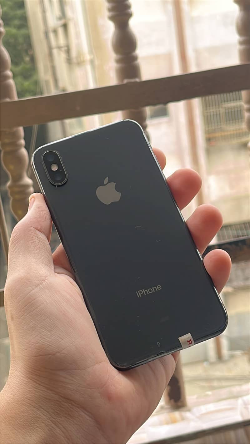 Apple iPhone X 3
