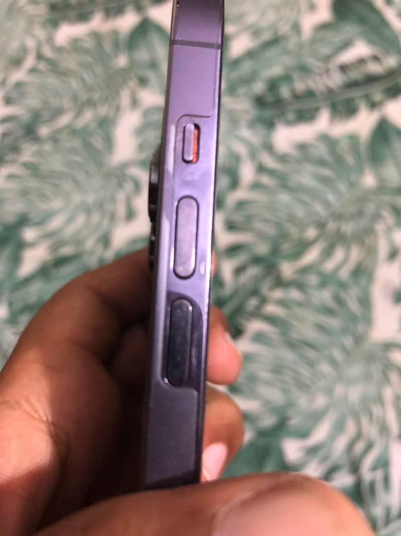 Apple iPhone 14 Pro Max 4