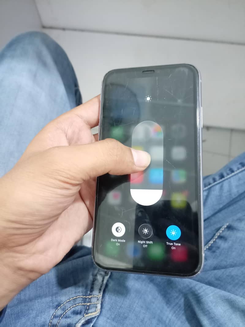 Apple iPhone 11 1
