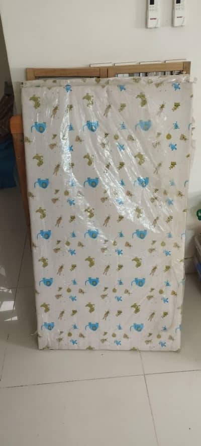 baby cot