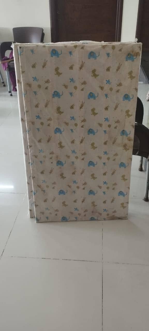 baby cot 1