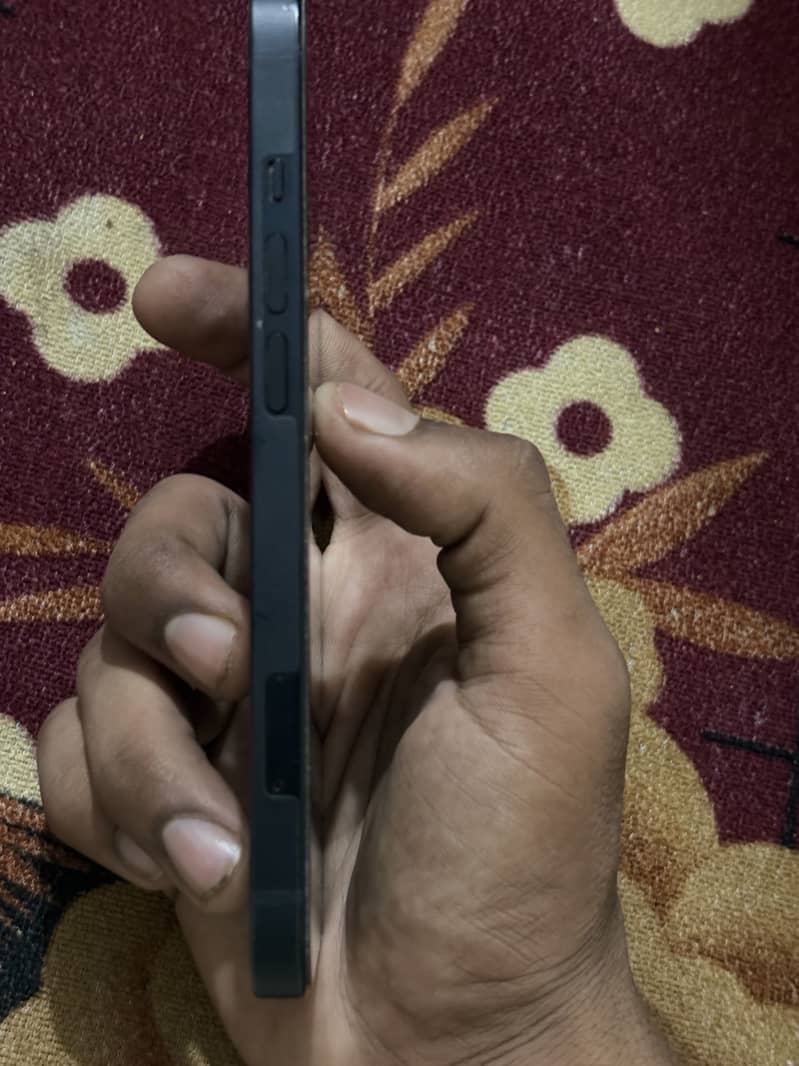 iPhone 13 1
