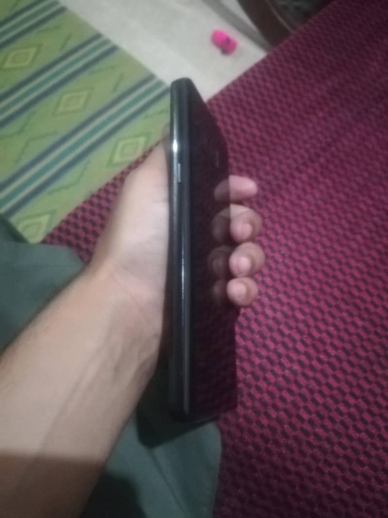 Samsung Mobile Note 8 3