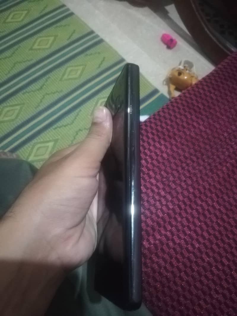 Samsung Mobile Note 8 6