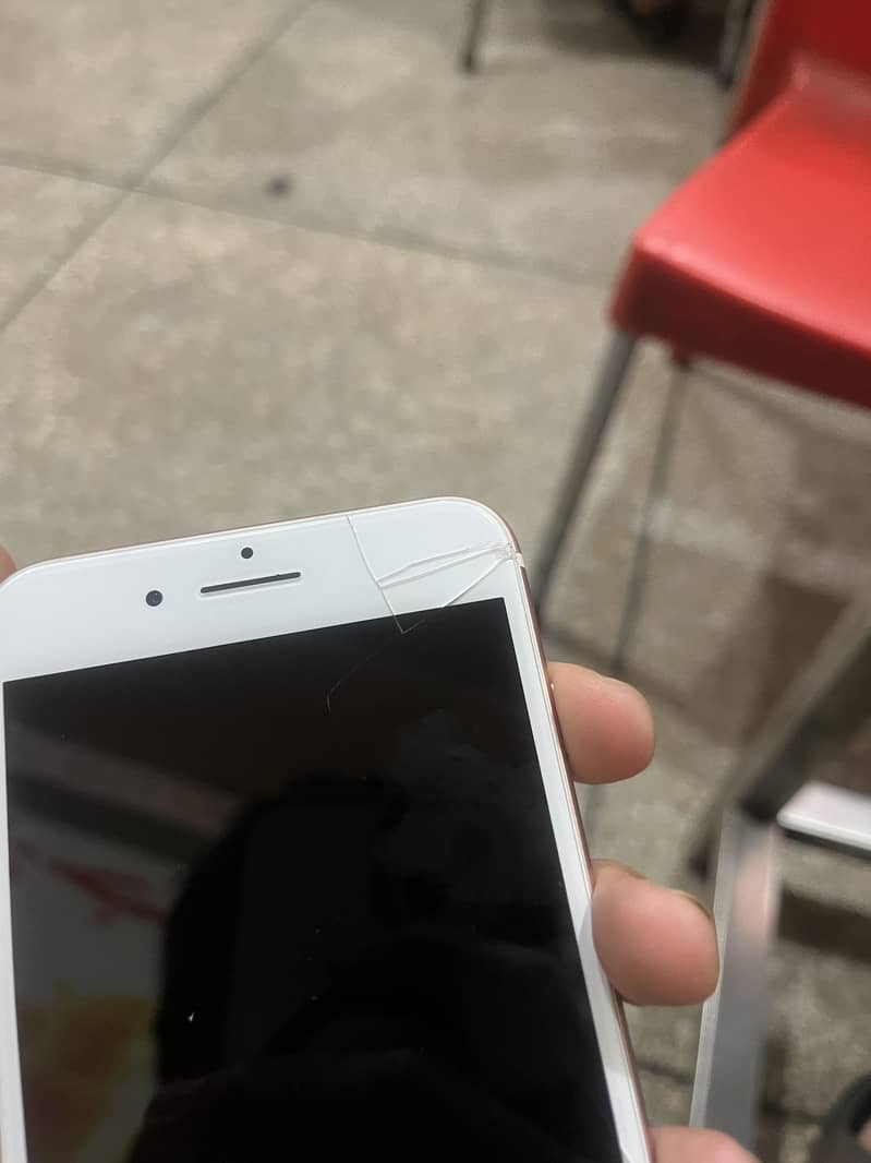 Apple iPhone 7 Plus 4