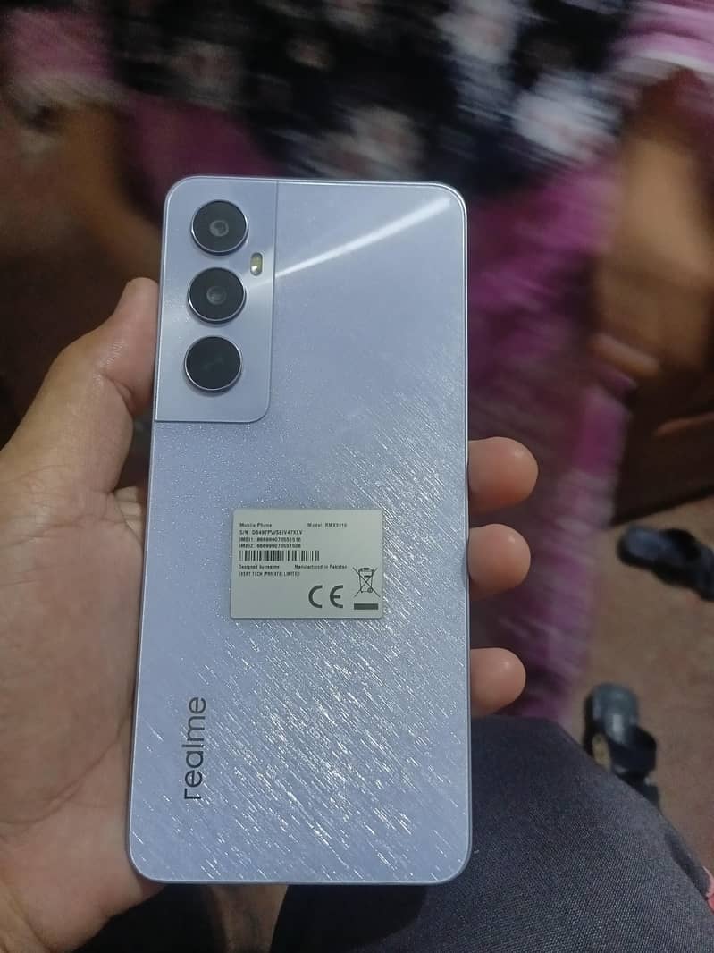 Realme C65 0