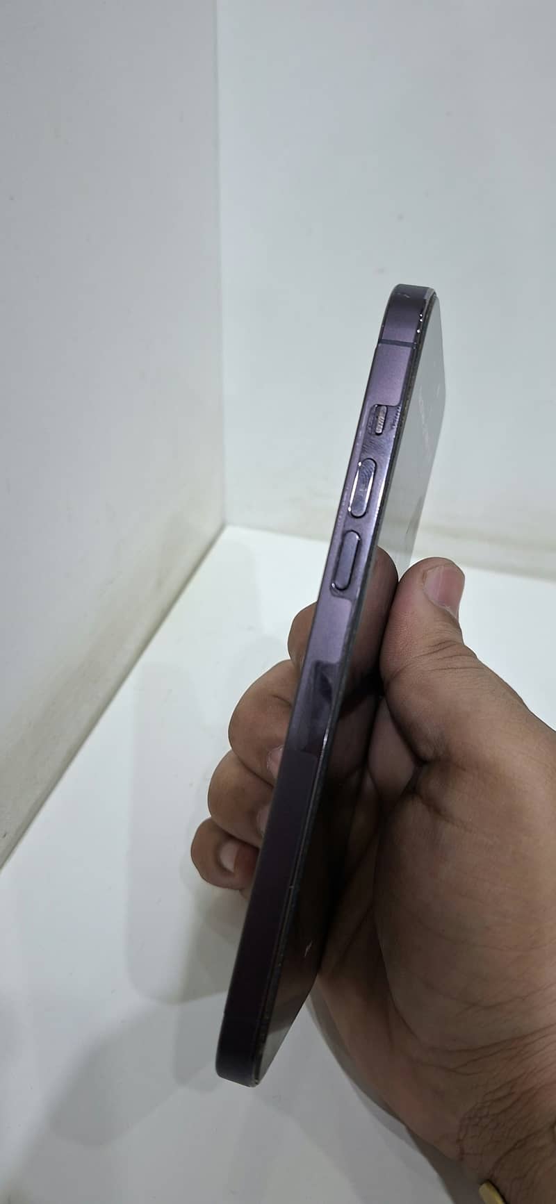 Apple iPhone 14 Pro Max 3
