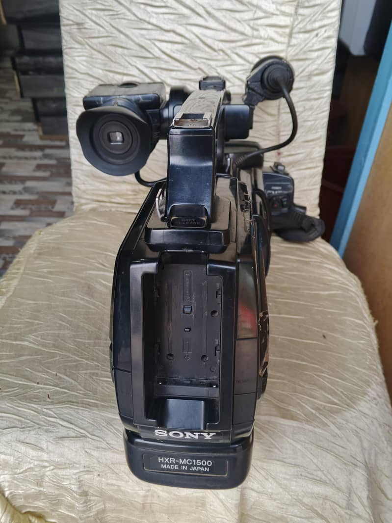 Sony p1500 4
