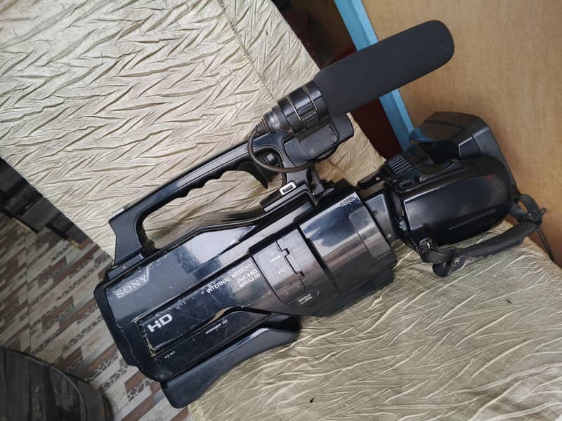 Sony p1500 6
