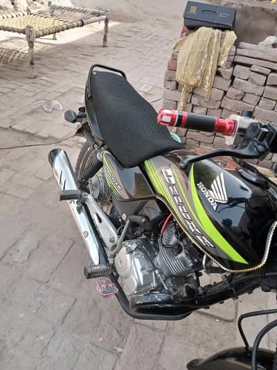Honda deluxe
