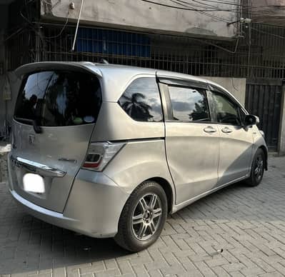 Honda Freed 2012