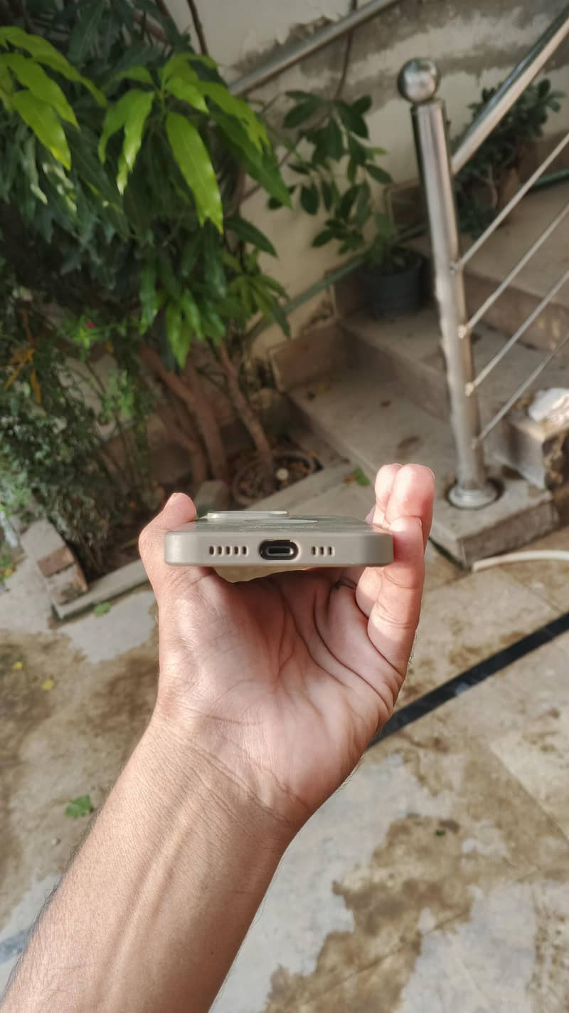 Apple iPhone 13 Pro 3