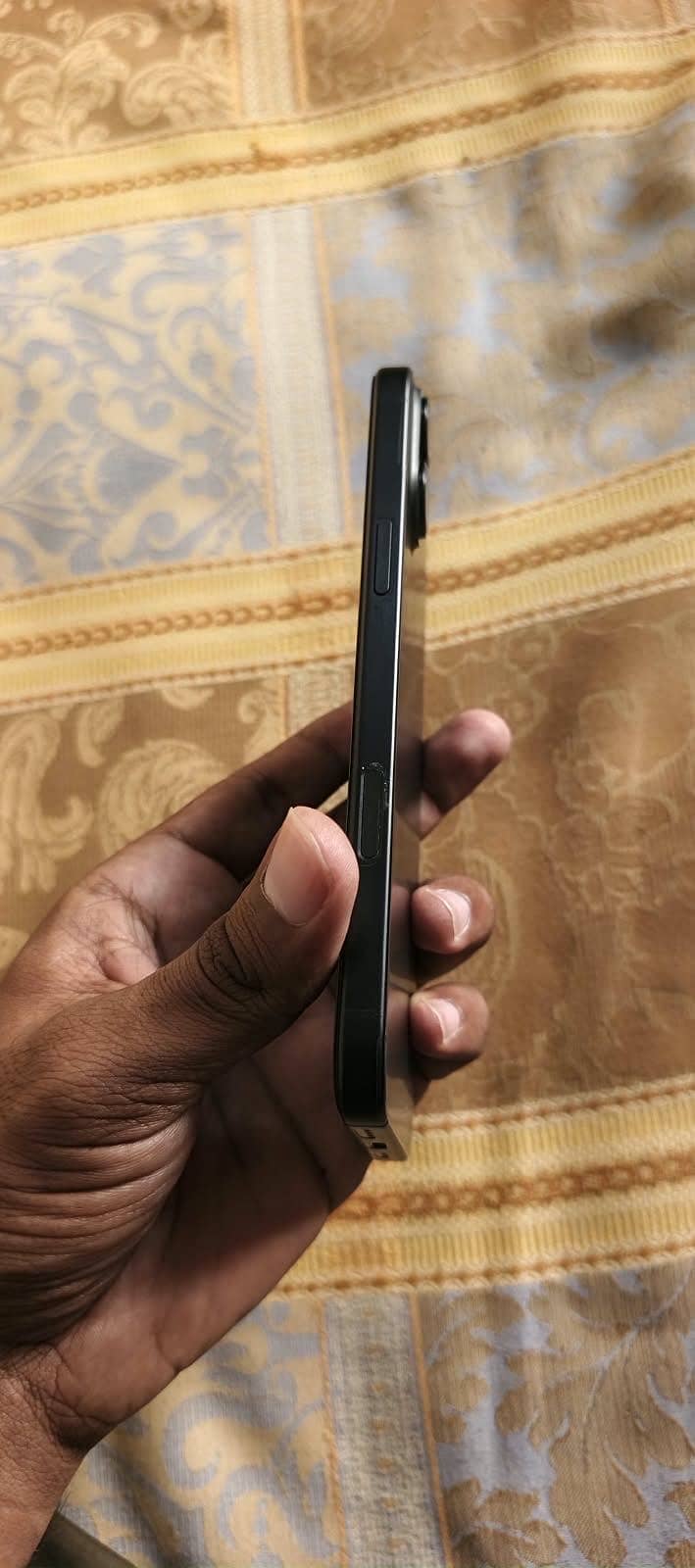 Apple iPhone 16 Plus 4