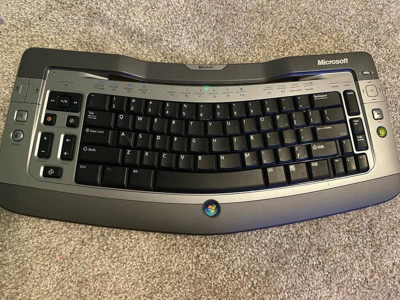 Microsoft bluetooth keyboard model 7000 0