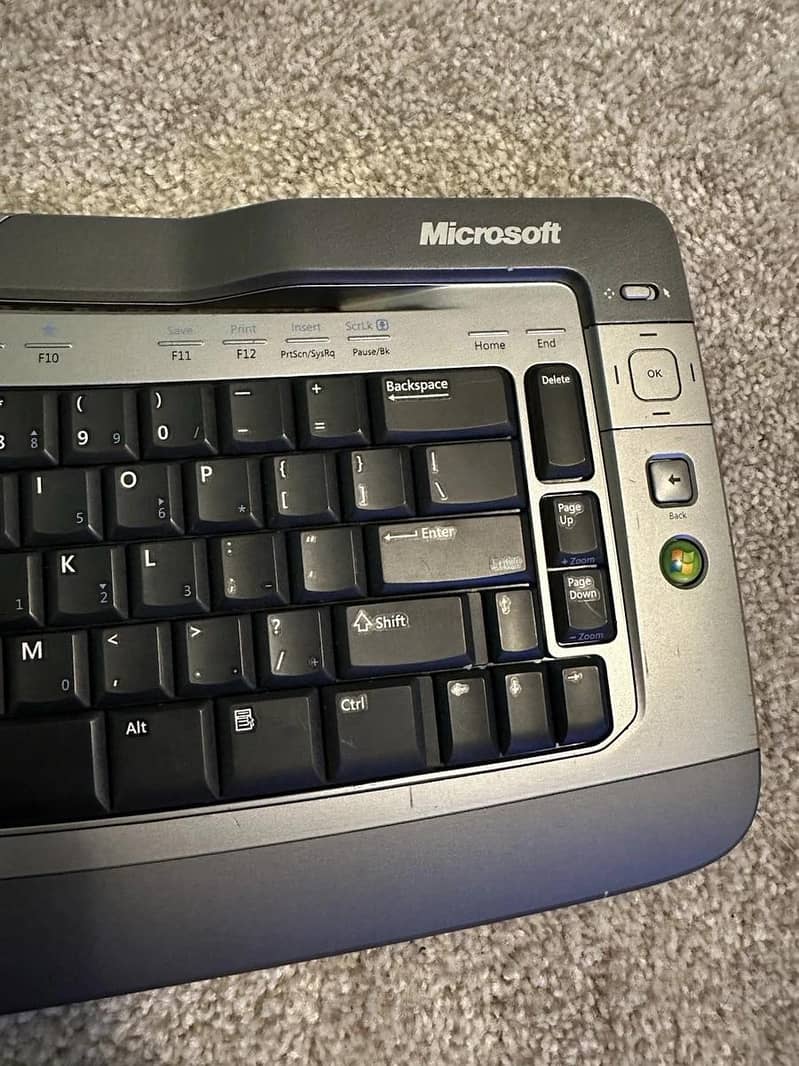Microsoft bluetooth keyboard model 7000 2