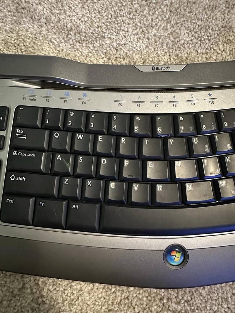 Microsoft bluetooth keyboard model 7000 3