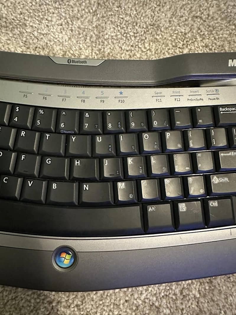 Microsoft bluetooth keyboard model 7000 5