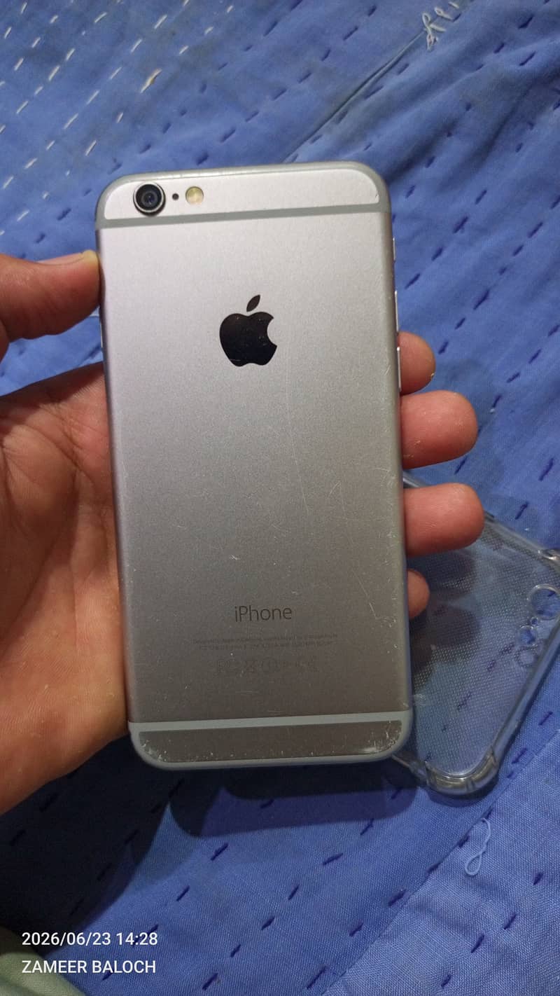 Apple iPhone 6 4