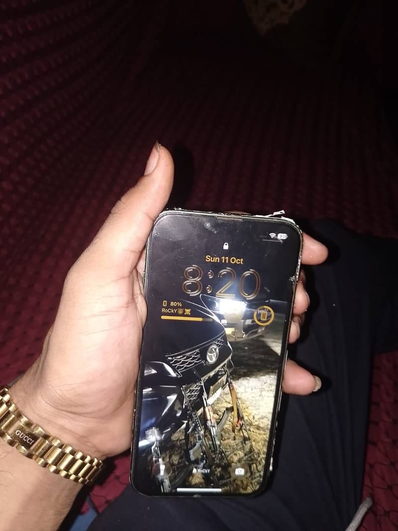 Apple iPhone 13 2