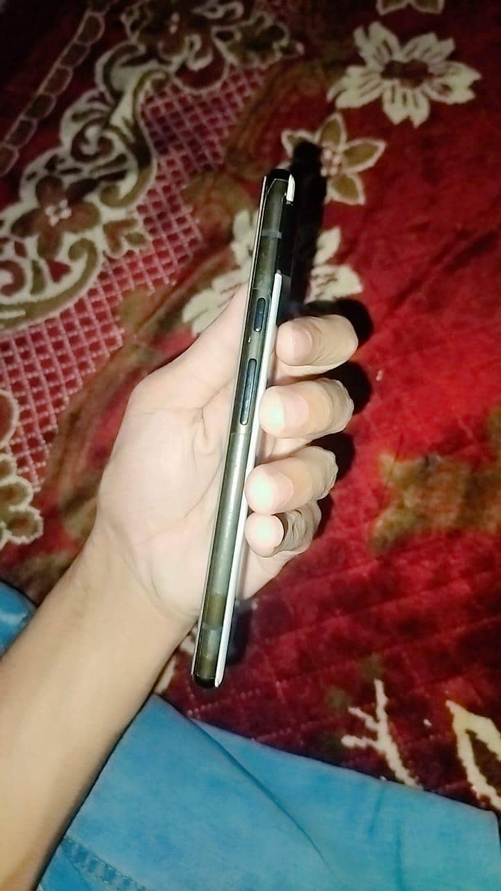 Google Pixel 6 5